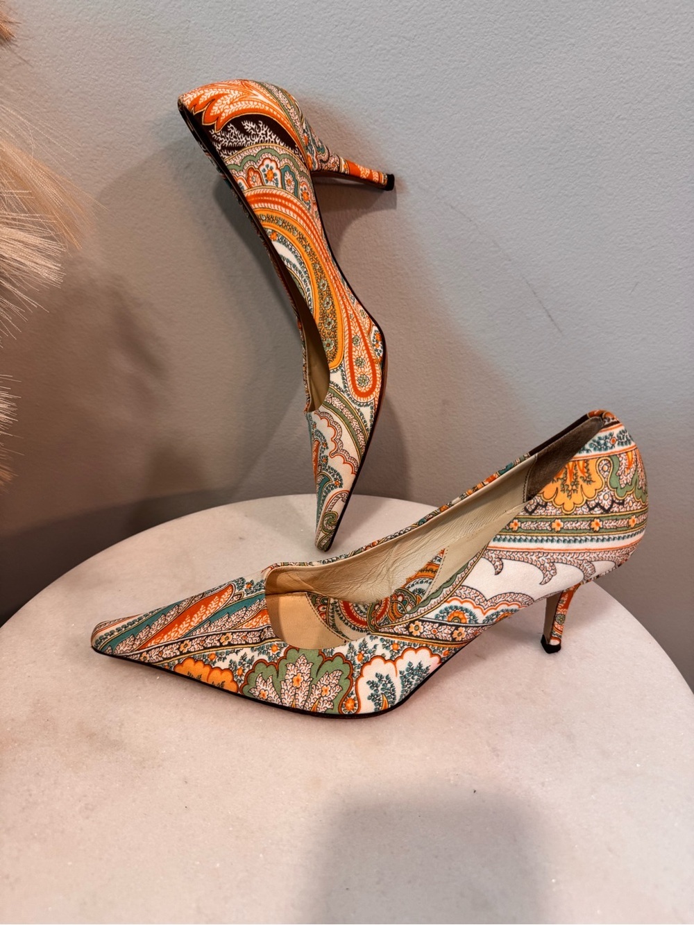 bettye muller Paisley Pointed-Toe Pumps in Orange, Green and Cream Paisley Sz36
